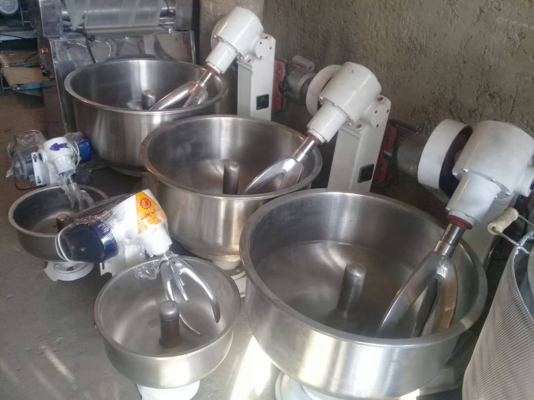  دستگاه خمیر زن یا خمیر گیری تمام استیل ارسال به تمام نقاط کشور از تبریز گروه صنعتی برتر نانوا 